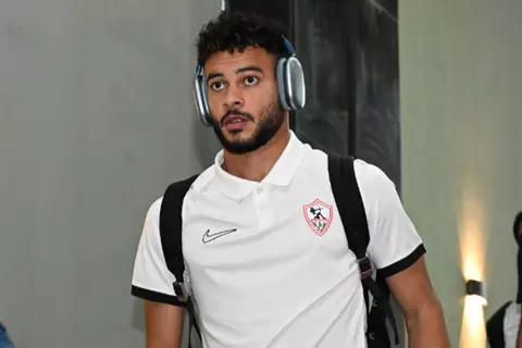 جماهير الزمالك تهتف لدونجا قبل مباراة السوبر (فيديو)
